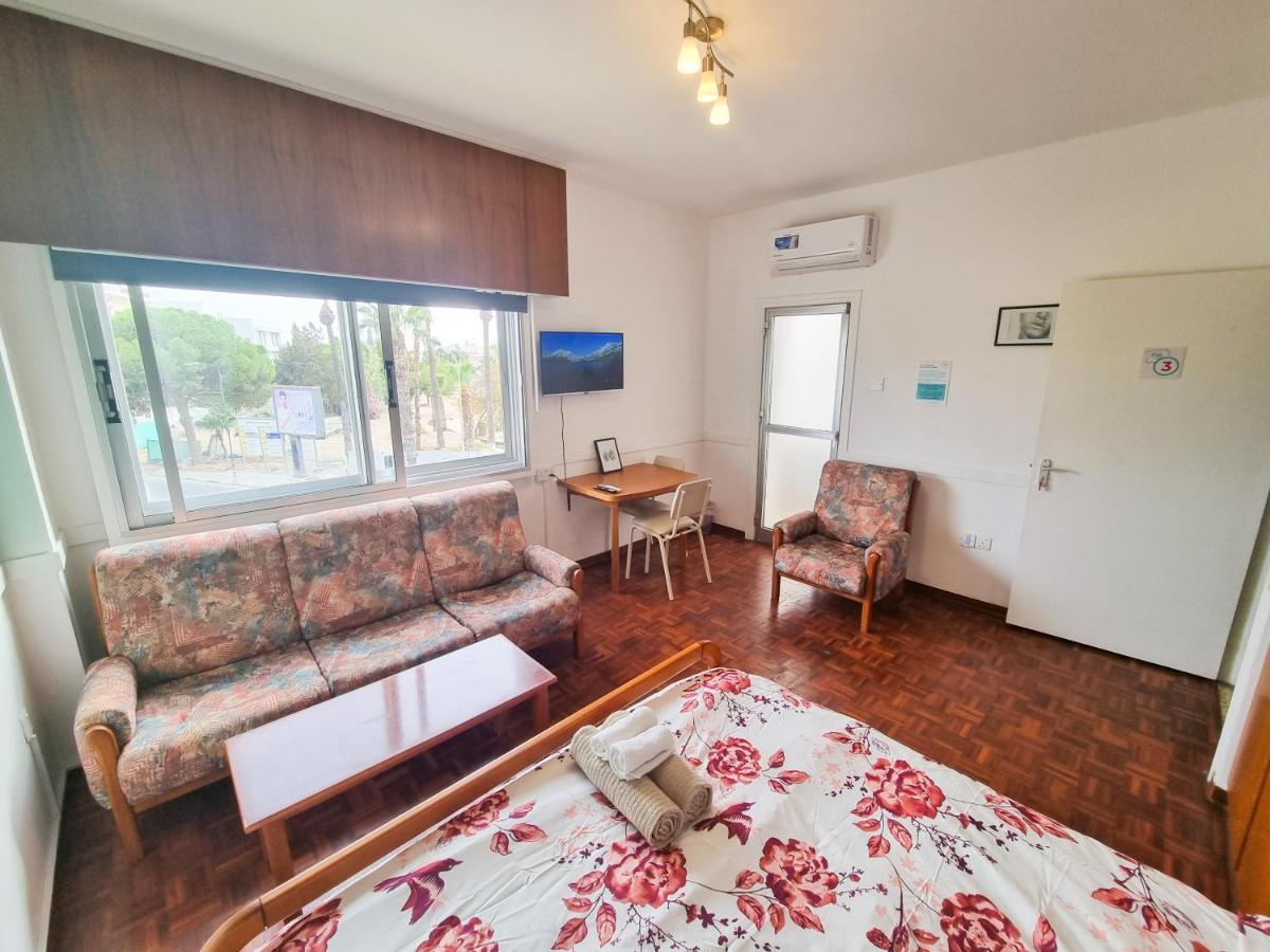 Larnaca Garden Rooms Εξωτερικό φωτογραφία